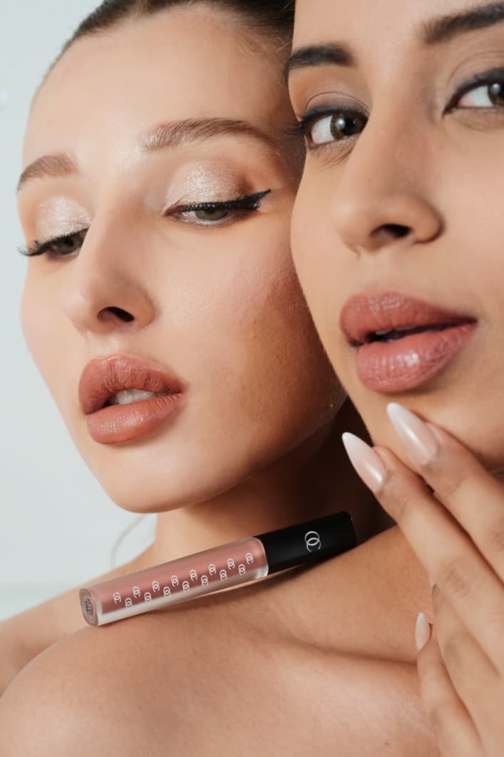 The Affairs – Matte Liquid Lipsticks Pigmented and Enriched with Vitamin E